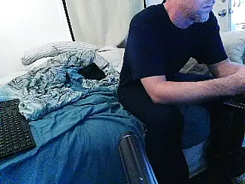 Snapshot of Cooperstone chatting on 03-12-25, 05:17 Cooperstone online show from 03-12-25, 05:17