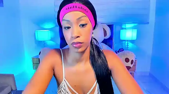 IsabelaRoss online show from 03-11-25, 07:47