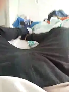 Snapshot of xxierra chatting on 02-25-25, 02:22 xxierra online show from 02-25-25, 02:22