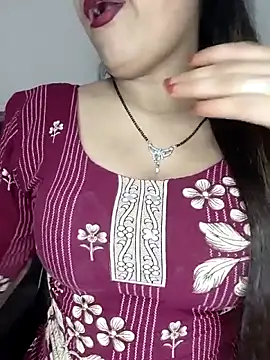 Shanaya Hotty online show from 10-19-25, 08:42