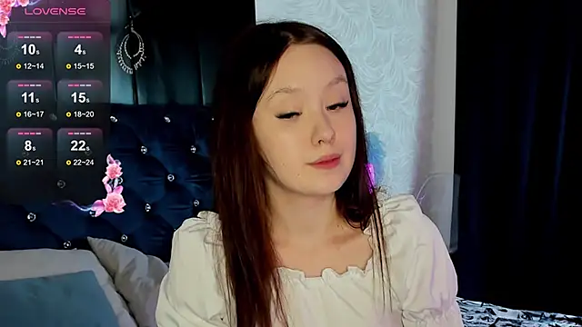 Snapshot of MiriaamWhite chatting on 12-05-24, 08:44 MiriaamWhite online show from 12-05-24, 08:44
