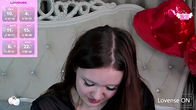Snapshot of MiriaamWhite chatting on 02-07-25, 02:26 MiriaamWhite online show from 02-07-25, 02:26