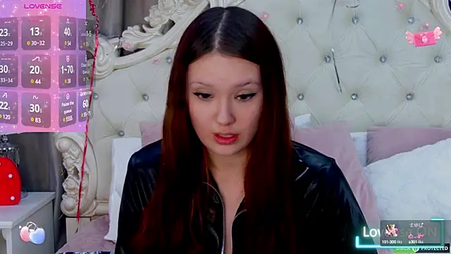 Snapshot of MiriaamWhite chatting on 02-28-25, 02:31 MiriaamWhite online show from 02-28-25, 02:31