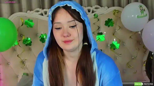 Snapshot of MiriaamWhite chatting on 03-14-25, 05:05 MiriaamWhite online show from 03-14-25, 05:05