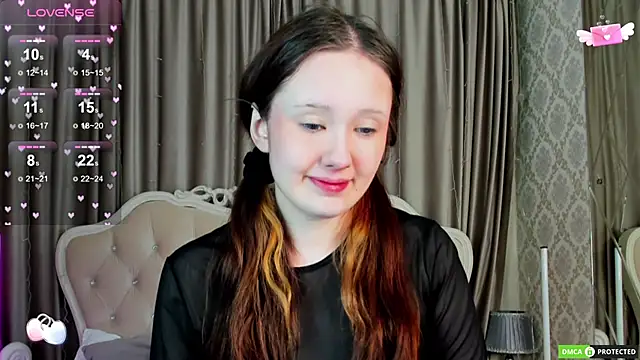 Snapshot of MiriaamWhite chatting on 03-21-25, 03:33 MiriaamWhite online show from 03-21-25, 03:33