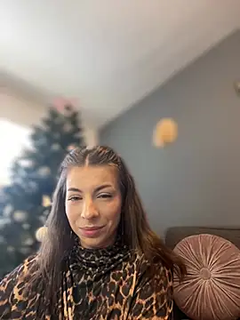 Mia Ethan online show from 12-13-24, 10:19