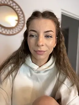 Mia Ethan online show from 10-05-25, 09:07