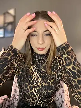 Mia Ethan online show from 11-27-25, 09:22