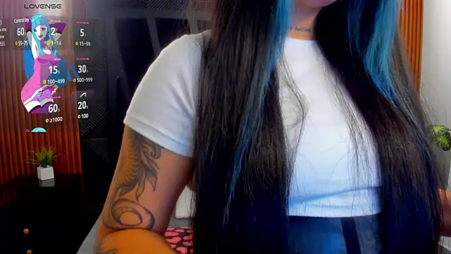Snapshot of Alahia_Dangelo chatting on 12-18-24, 11:24 Alahia Dangelo online show from 12-18-24, 11:24