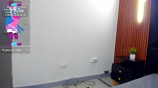 Snapshot of Alahia_Dangelo chatting on 12-18-24, 02:38 Alahia Dangelo online show from 12-18-24, 02:38