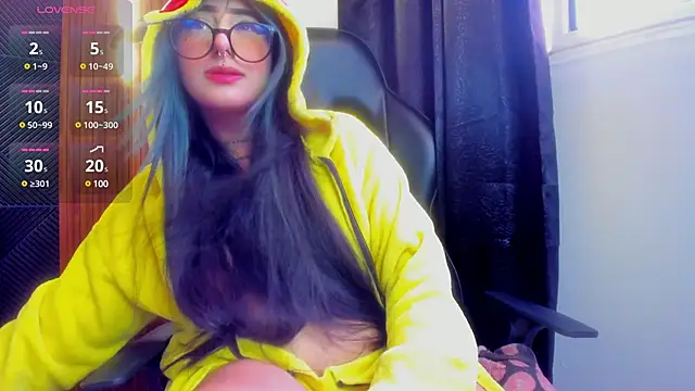 Snapshot of Alahia_Dangelo chatting on 01-10-25, 02:55 Alahia Dangelo online show from 01-10-25, 02:55