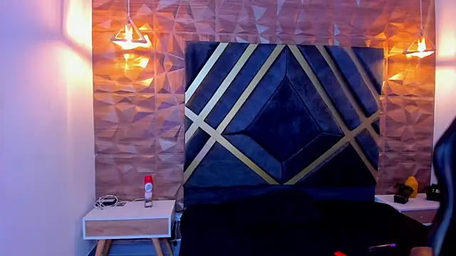 Snapshot of Alahia_Dangelo chatting on 09-29-25, 11:59 Alahia Dangelo online show from 09-29-25, 11:59