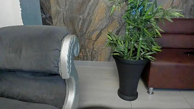 Snapshot of Alahia_Dangelo chatting on 10-02-25, 07:21 Alahia Dangelo online show from 10-02-25, 07:21