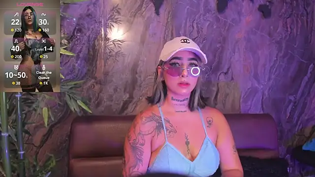 Snapshot of Alahia_Dangelo chatting on 10-22-25, 05:34 Alahia Dangelo online show from 10-22-25, 05:34