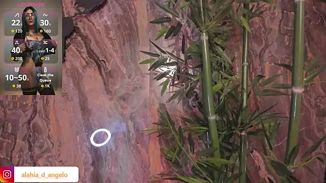 Snapshot of Alahia_Dangelo chatting on 03-30-26, 05:25 Alahia Dangelo online show from 03-30-26, 05:25