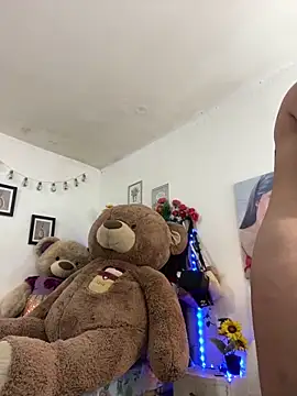 Snapshot of salomegalesoxxx chatting on 03-20-25, 04:51 salomegalesoxxx online show from 03-20-25, 04:51