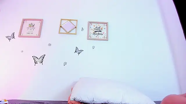 EmmaRogers online show from 11-13-25, 02:27