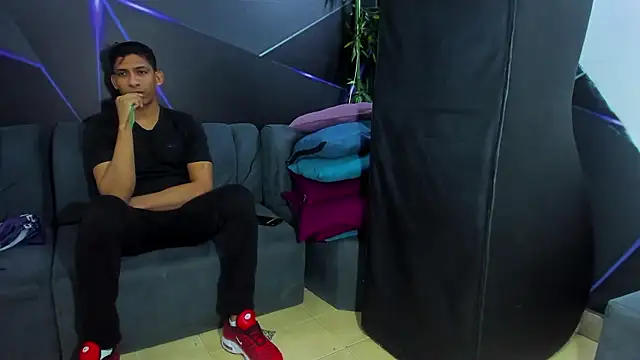 playsgirlhot online show from 01-10-26, 11:20