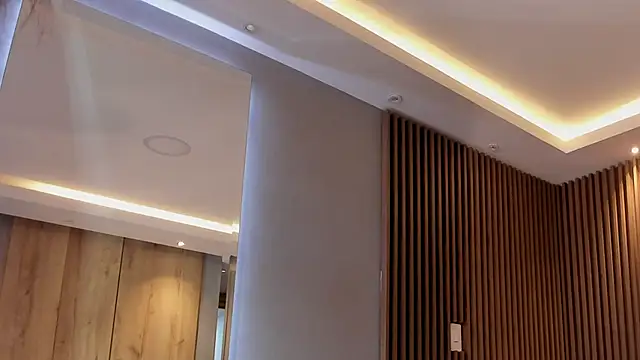 Eilin clio online show from 03-13-25, 07:39