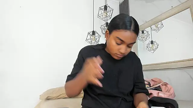 kayna gomez online show from 06-06-26, 07:07