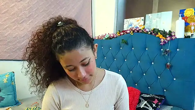 Milkdulce1 online show from 03-19-26, 01:59