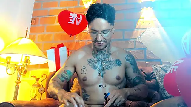 Snapshot of Dylanstonne chatting on 02-06-25, 10:21 Dylanstonne online show from 02-06-25, 10:21