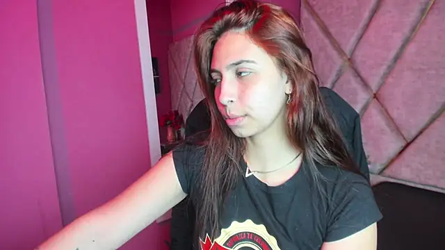 Snapshot of Tammy_Blackk chatting on 09-25-25, 02:59 Tammy Blackk online show from 09-25-25, 02:59