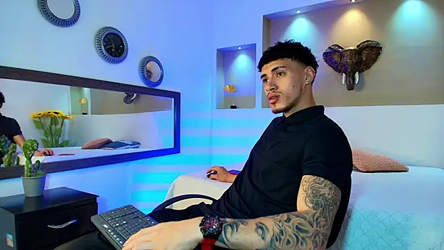 austin collinss online show from 01-04-25, 02:46