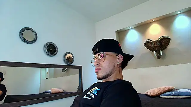 austin collinss online show from 02-12-25, 04:23