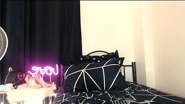 Nathalie Heartxoxo69 online show from 02-27-26, 05:18