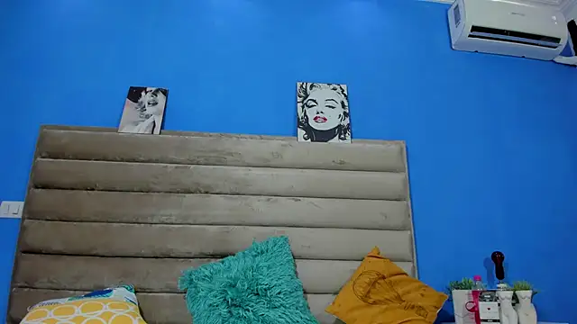 Snapshot of KyleDoom chatting on 02-17-26, 12:23 KyleDoom online show from 02-17-26, 12:23