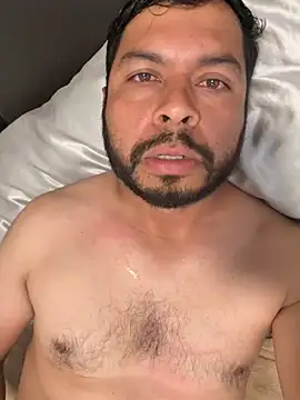 Snapshot of joselo8888 chatting on 05-17-26, 12:08 joselo8888 online show from 05-17-26, 12:08