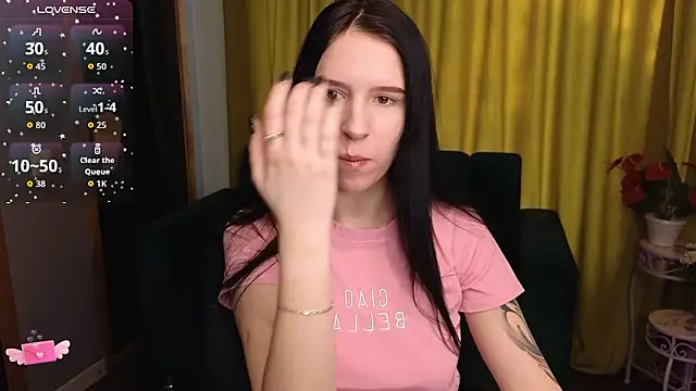 Snapshot of KarolinaBlacks chatting on 02-21-26, 06:47 KarolinaBlacks online show from 02-21-26, 06:47