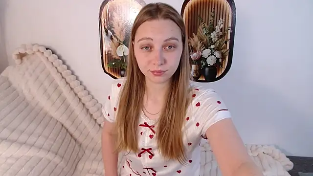 bellaa love  online show from 05-03-26, 12:05