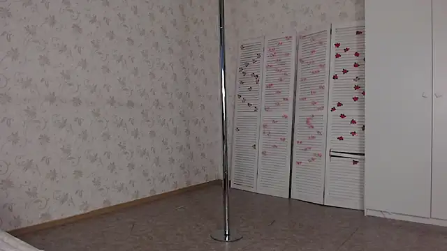 bellaa love  online show from 06-14-26, 02:24