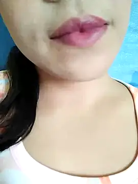 Snapshot of Anki-doll chatting on 03-25-26, 05:35 Anki-doll online show from 03-25-26, 05:35