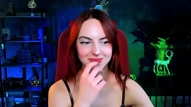 Snapshot of evanellson chatting on 02-15-26, 02:36 evanellson online show from 02-15-26, 02:36