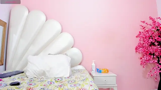 Ally Parkeer  online show from 01-08-25, 04:00