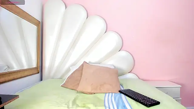 Ally Parkeer  online show from 02-27-25, 05:36