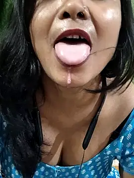 yoursweety09 online show from 10-25-25, 01:46