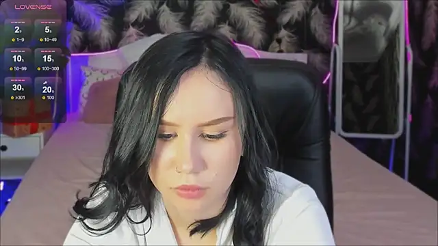 Alisia Mars online show from 12-20-24, 04:36