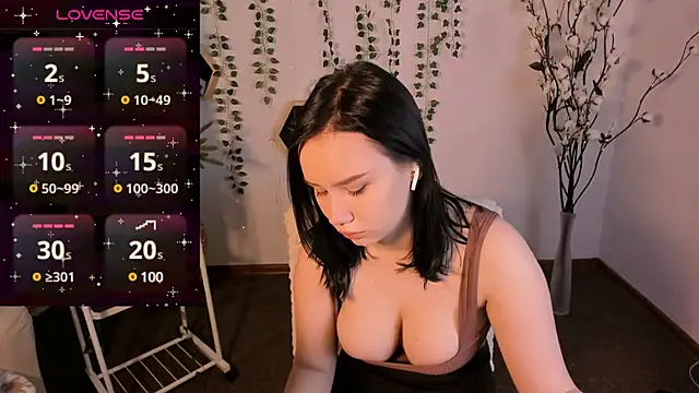 Alisia Mars online show from 12-31-24, 05:33