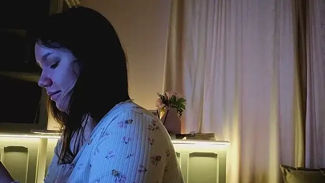 Snapshot of Alisia_Mars chatting on 02-26-26, 05:17 Alisia Mars online show from 02-26-26, 05:17