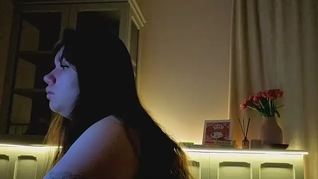 Snapshot of Alisia_Mars chatting on 03-10-26, 04:17 Alisia Mars online show from 03-10-26, 04:17