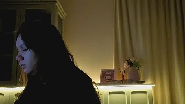 Snapshot of Alisia_Mars chatting on 03-13-26, 03:46 Alisia Mars online show from 03-13-26, 03:46