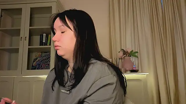 Snapshot of Alisia_Mars chatting on 03-24-26, 05:12 Alisia Mars online show from 03-24-26, 05:12