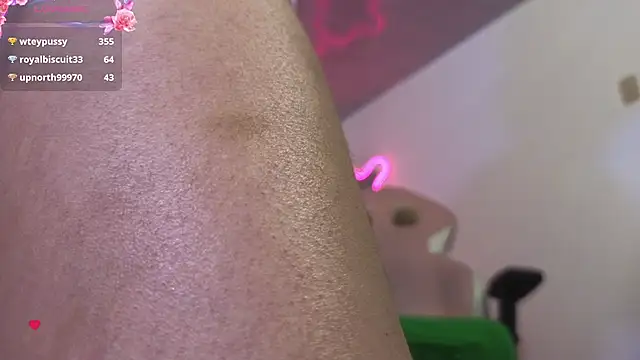 Laylafoxy tay online show from 03-10-25, 06:27