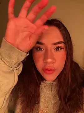 Snapshot of Im_Valen_Cute chatting on 02-03-26, 11:32 Im Valen Cute online show from 02-03-26, 11:32