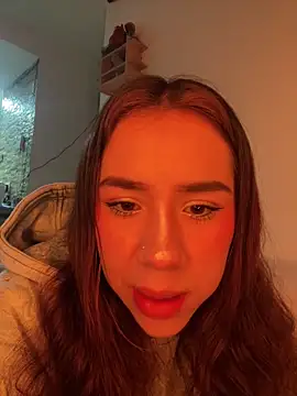 Snapshot of Im_Valen_Cute chatting on 02-12-26, 02:06 Im Valen Cute online show from 02-12-26, 02:06