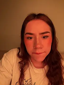 Snapshot of Im_Valen_Cute chatting on 02-14-26, 02:08 Im Valen Cute online show from 02-14-26, 02:08